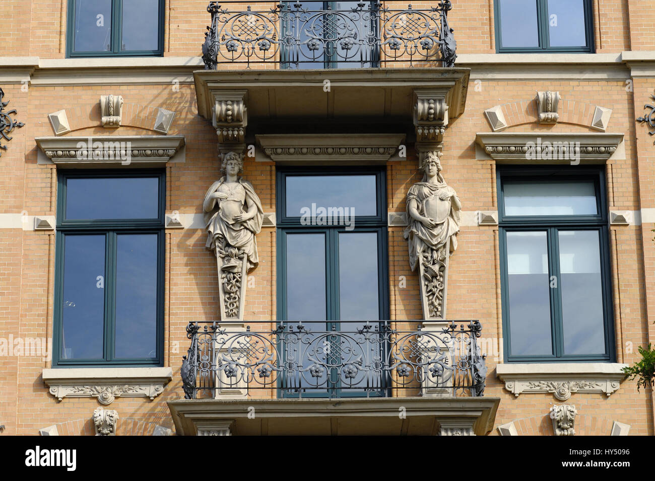 Historical dwelling house with construction jewellery in Hamburg