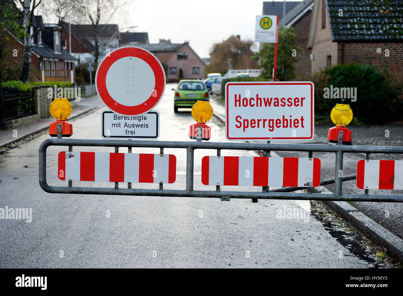 Street blockage because of cyclone Xaver in the south across way in Kirchwerder, Hamburg, Germany, Europe, Stra?ensperrung wegen Sturmtief Xaver am Su Stock Photo