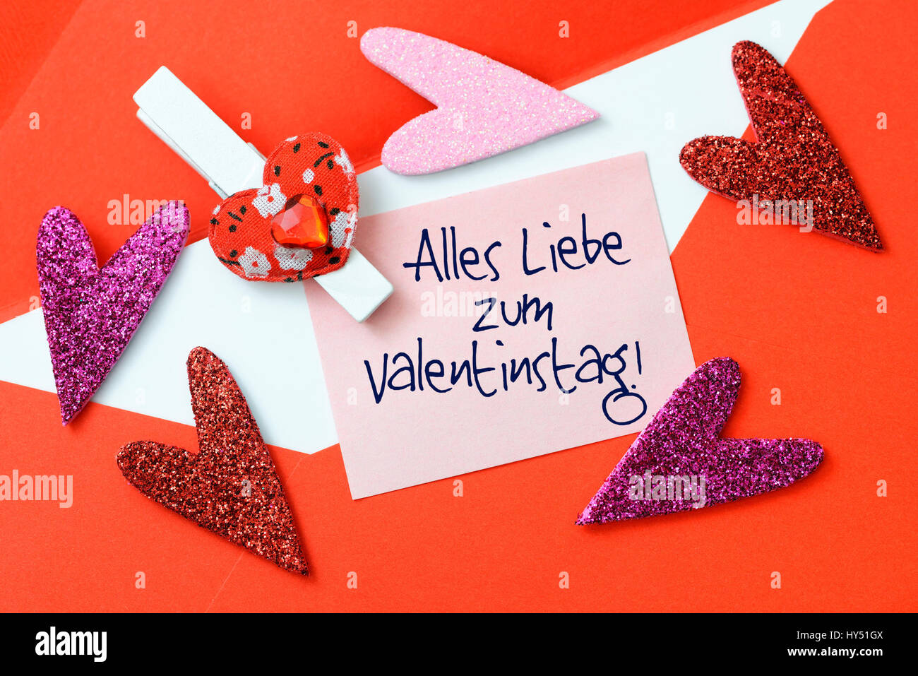 Valentinstagsbrief and hearts, Valentinstagsbrief und Herzen Stock Photo