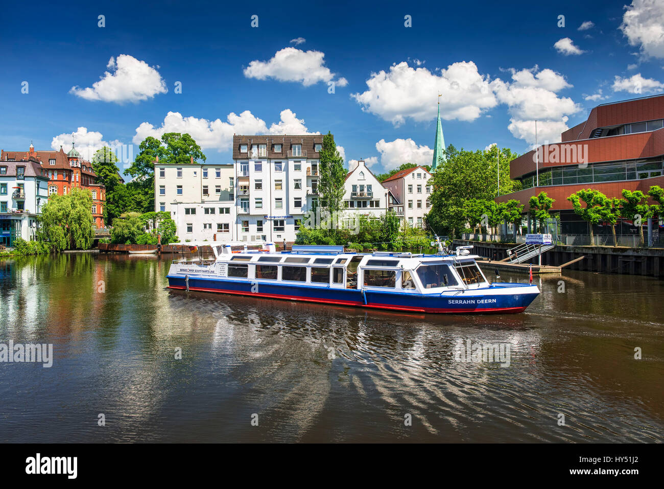 Европейский сток. Гамбург деревня. Деревня Гамбург Германия. Германия Гамбург пароходemma. Бергедорф Гамбург фото.