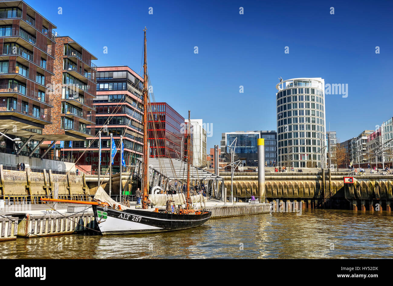 Sandy gate harbour in the harbour city of Hamburg, Germany, Europe ...