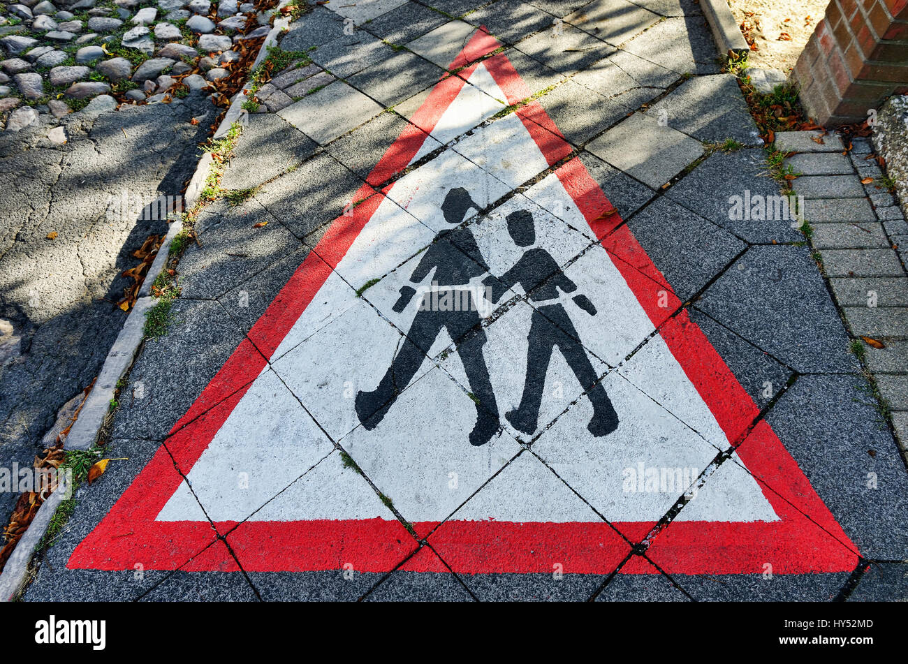 Achtung Kinder High Resolution Stock Photography and Images - Alamy