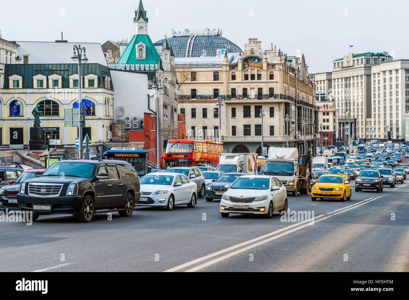 MOSCOW, RUSSIA - MARCH 31, 2017: Traffic jam along Moscow Theater drive because of road reconstruction works on Lubyanka and New squares. Stock Photo