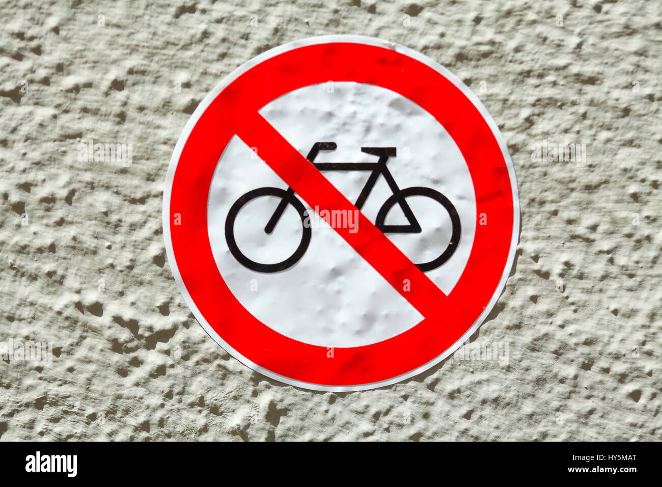 prohibition sign no parking bicycle Stock Photo - Alamy