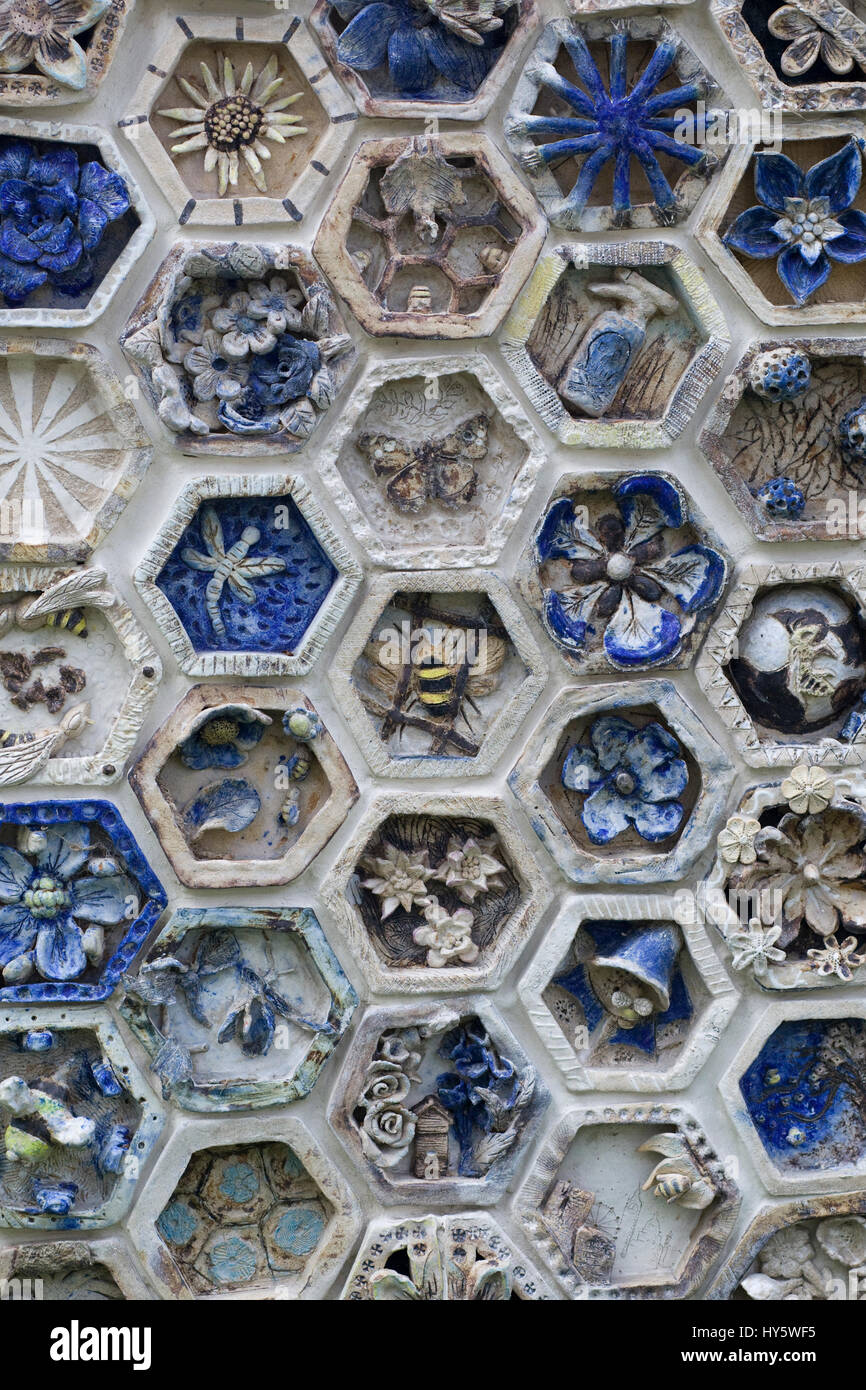 Honeycomb stone texture hi-res stock photography and images - Alamy