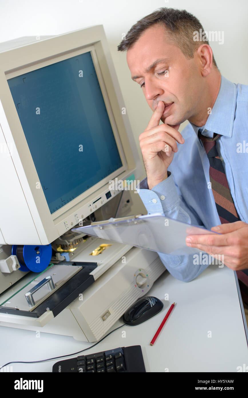 old fashioned computer screen Stock Photo - Alamy