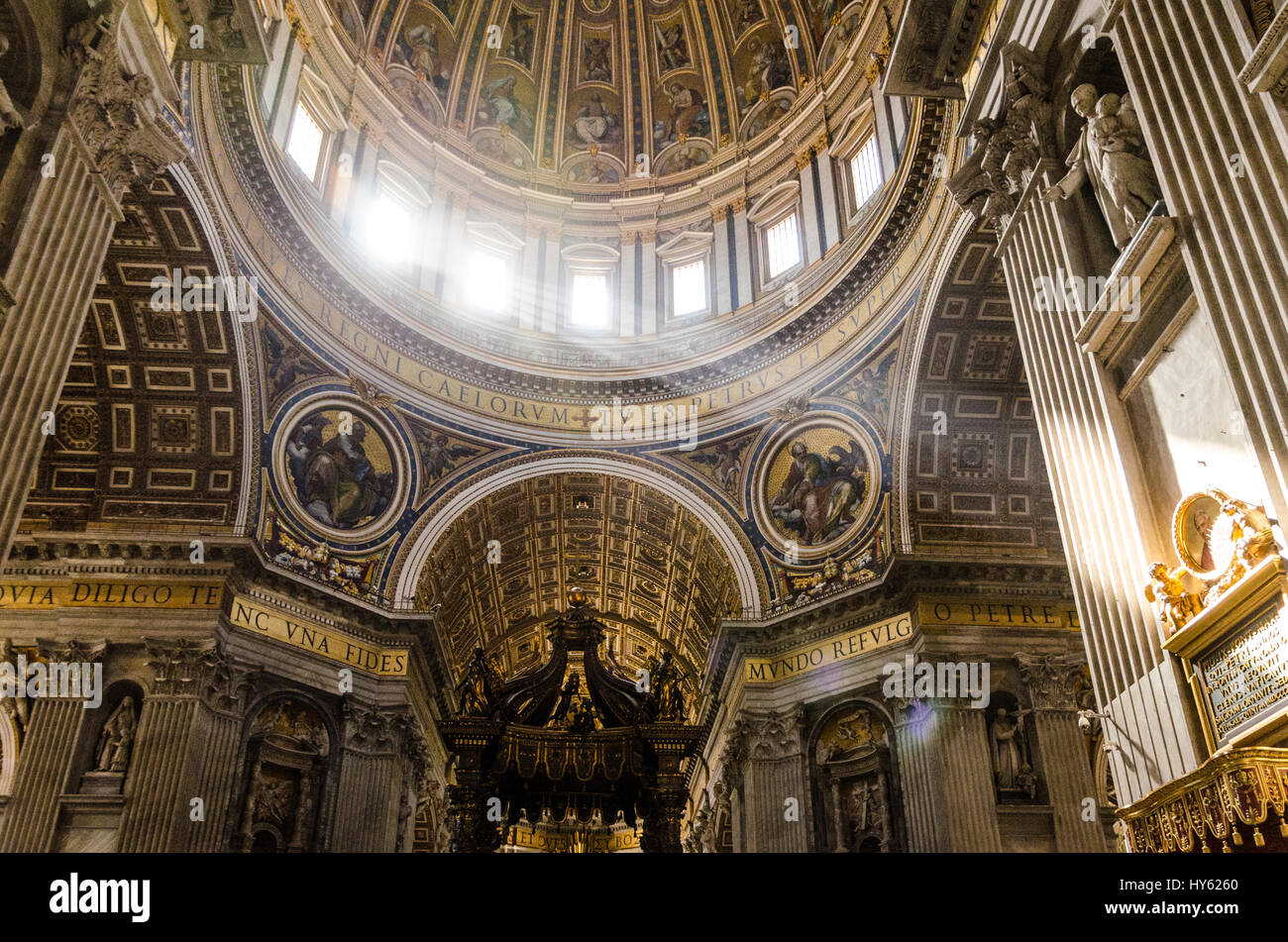 Interior of St Peters Basilica Stock Photo - Alamy