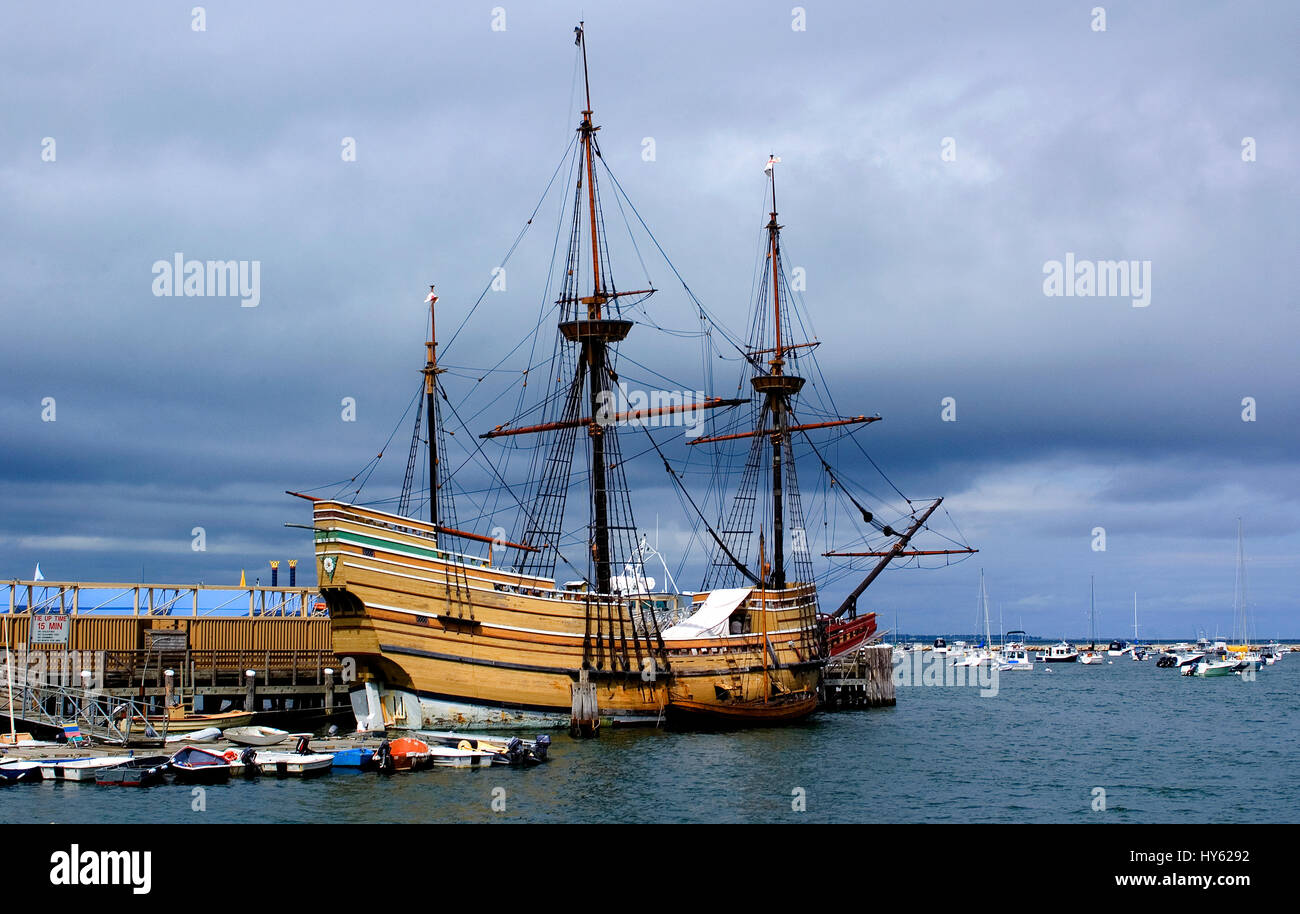 The Mayflower II at it's birth in Plymouth, Massachusetts.  Owned and maintained by Plimoth Plantation Now known as Plimoth Pataxet Stock Photo