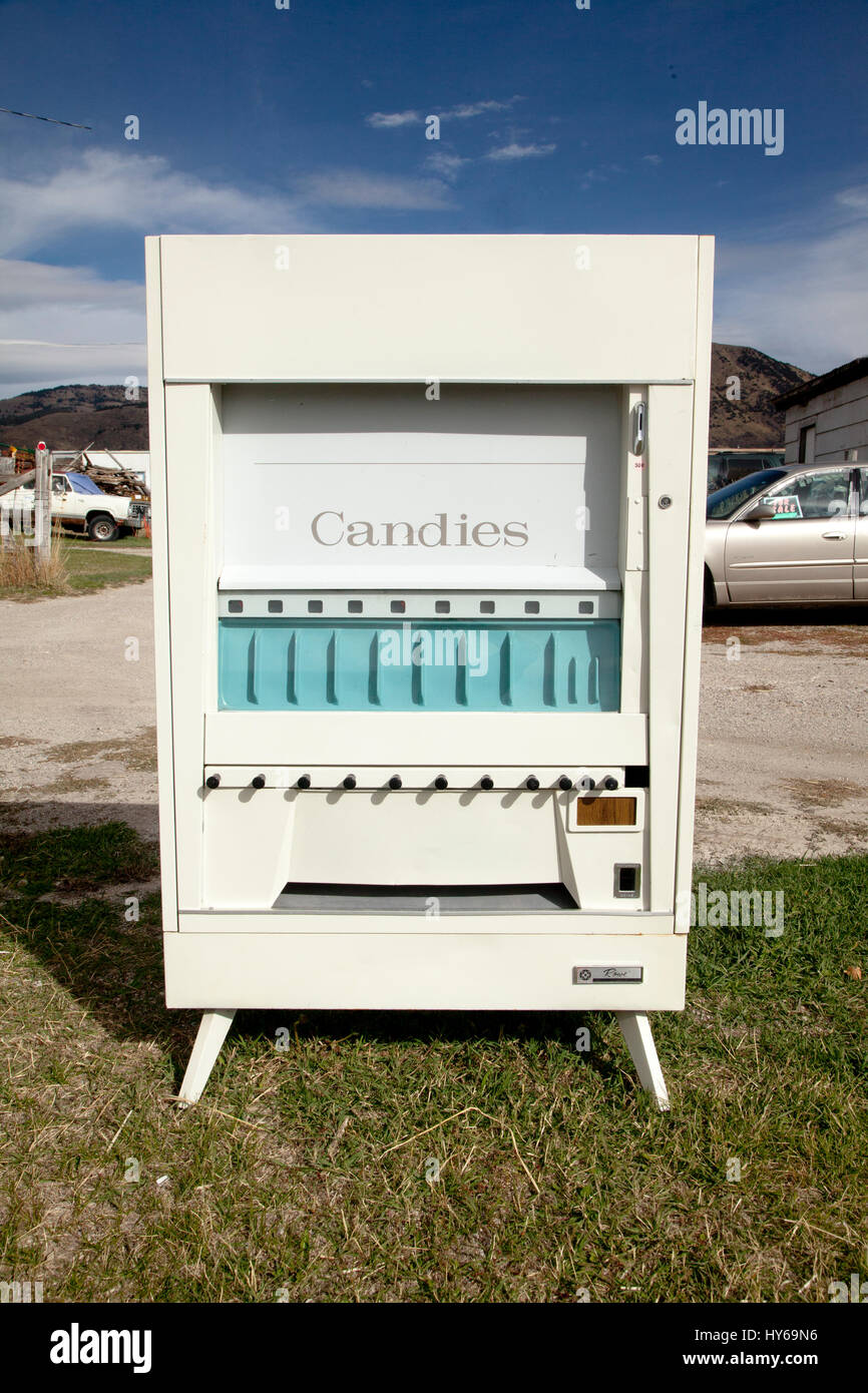 Sixties candy vending machine for sale, US, 2016. Stock Photo