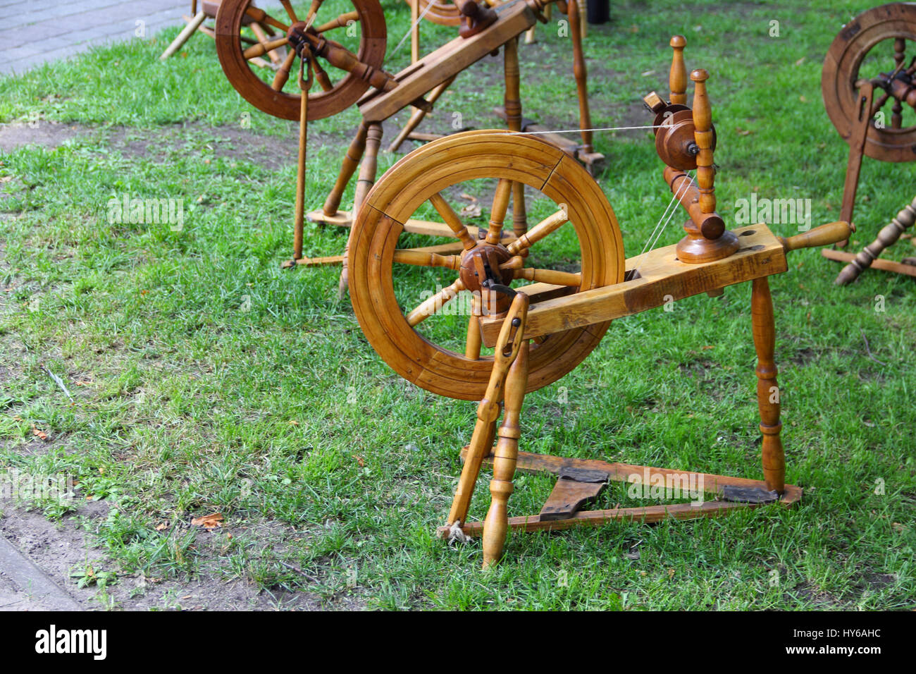 Old spinning wheel hi-res stock photography and images - Alamy