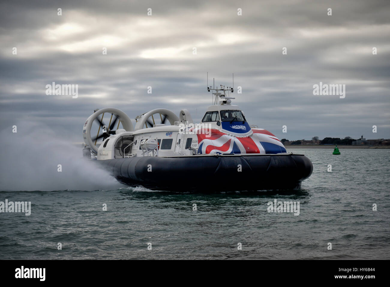 Flying hovercraft hi-res stock photography and images - Alamy