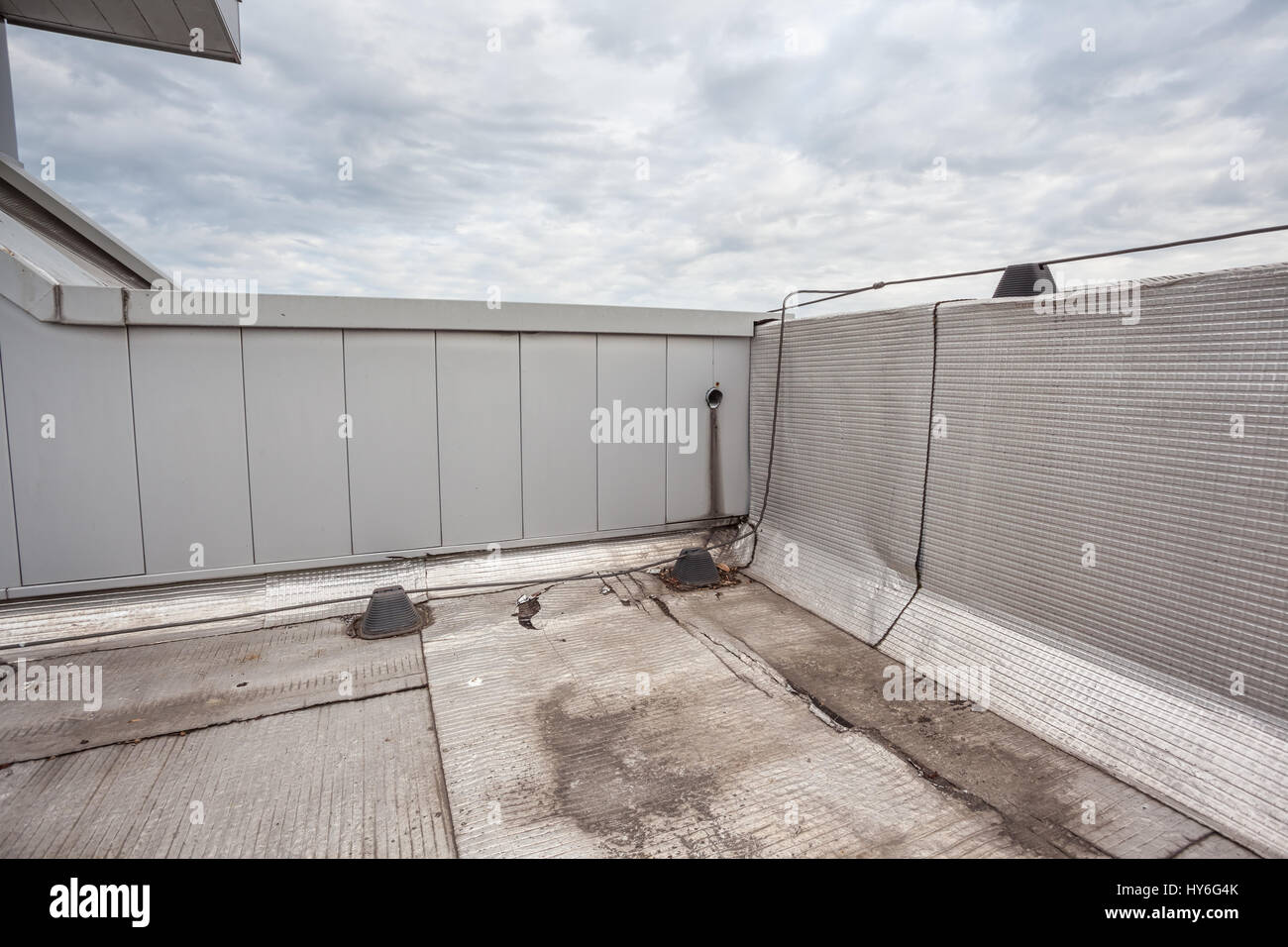 on an flat roof there cooling air conditioning Stock Photo Alamy