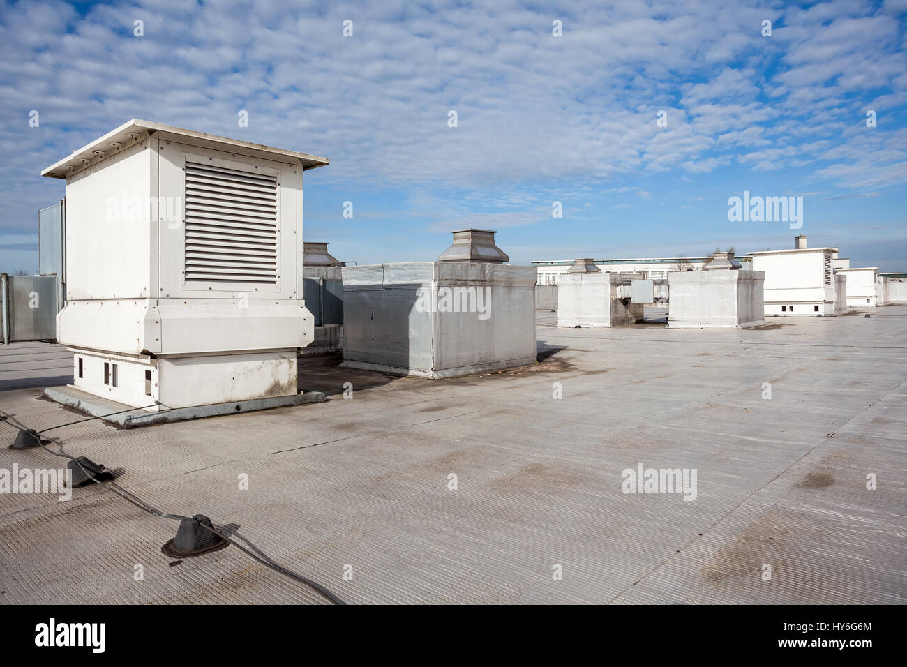 on an flat roof there cooling air conditioning Stock Photo Alamy