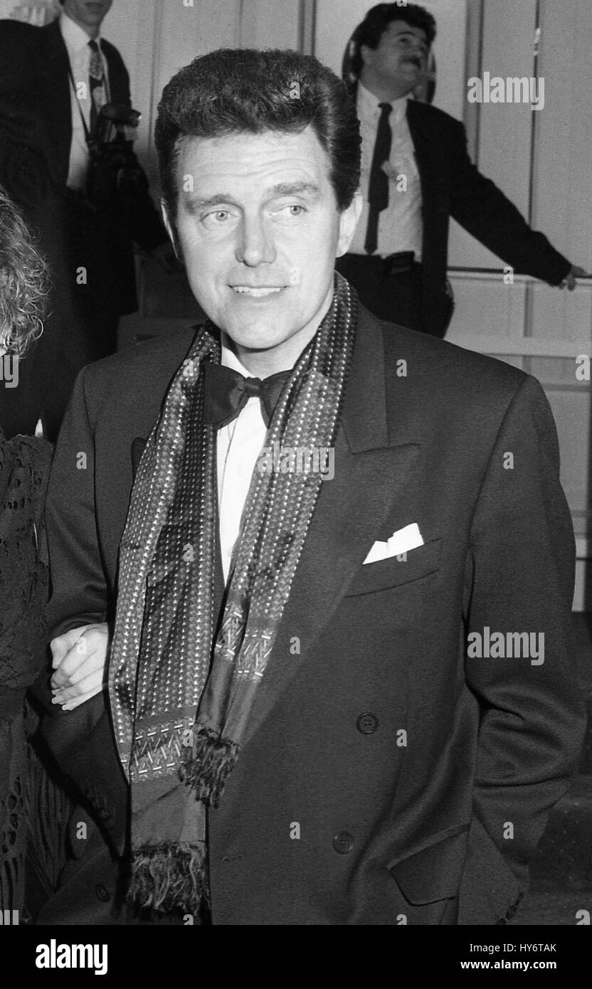Alvin Stardust (real name Bernard Jewry), British pop singer, attends a celebrity event in London, england on October 18, 1990. Stock Photo
