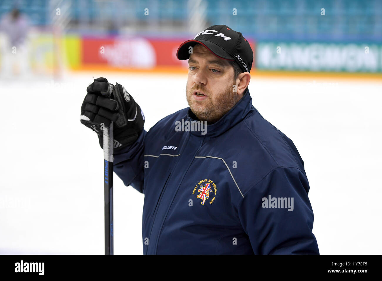 Martin Grubb, head coach of Great Britains Under 18 ice hockey team