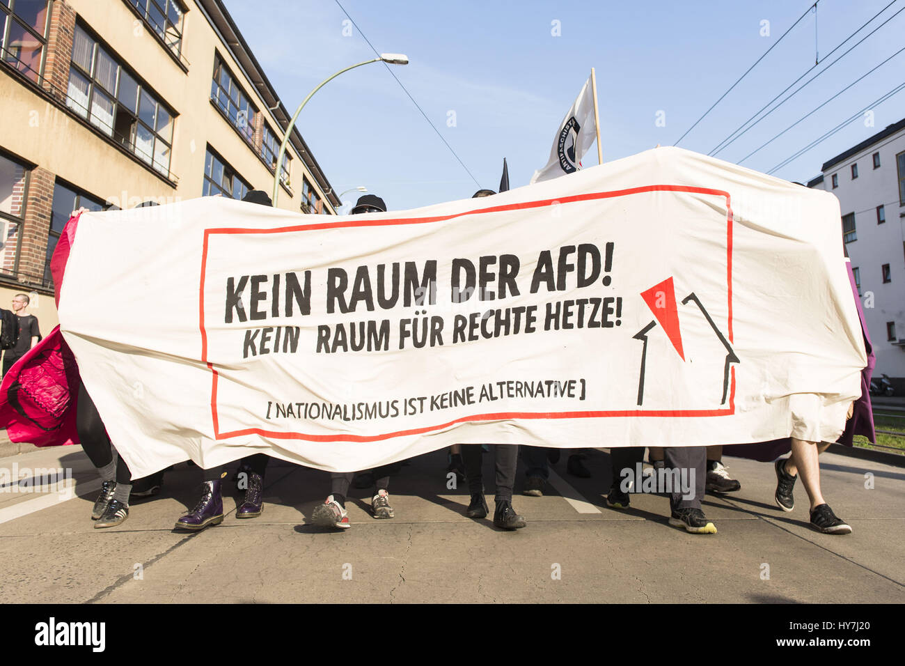 Berlin, Berlin, Germany. 1st Apr, 2017. Opponents of RECEP TAYYIP ERDOGAN, President of Turkey rally in an car parade through Berlin. Protesters holding signs with the inscription '#Hayir ', they demand a No vote in the constitutional referendum in Turkey, where Turks living in Germany are allowed to vote. Credit: Jan Scheunert/ZUMA Wire/Alamy Live News Stock Photo