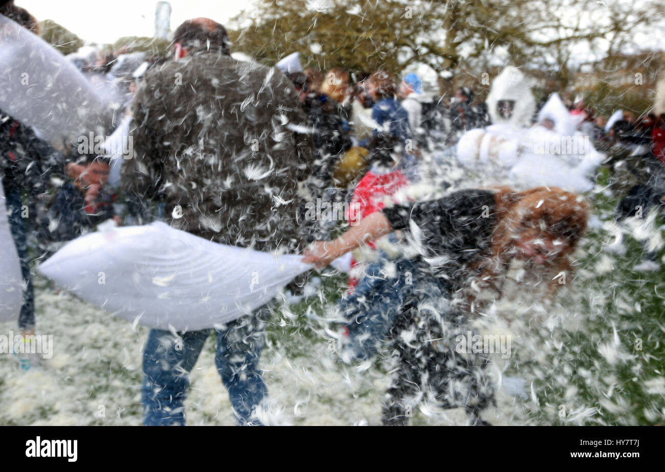 London, UK. 01st Apr, 2017. Abstract view of people pillow-fighting on World Pillow Fight Day, in Kennington Park, London, UK, on April 1, 2017. Credit: Paul Marriott/Alamy Live News Stock Photo