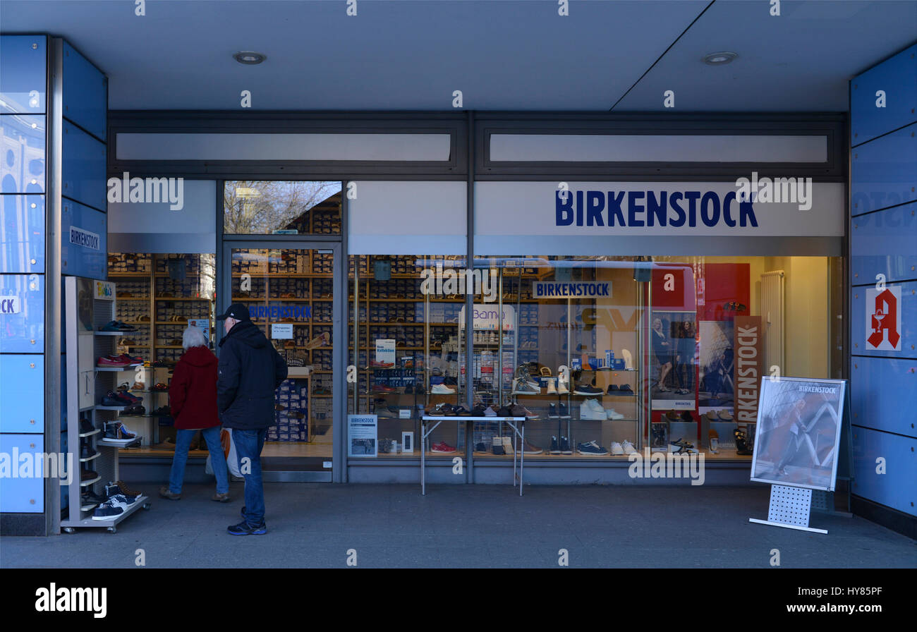Birch floor, Schlossstrasse, Steglitz, Berlin, Germany, Birkenstock,  Deutschland Stock Photo - Alamy