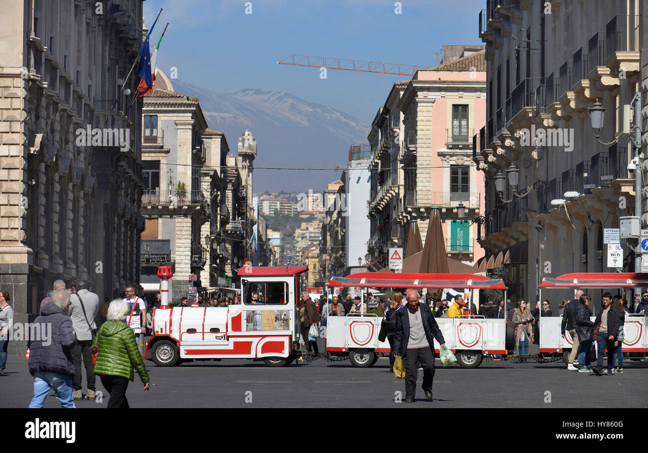 Via Etna Catania Sicily Italy Sizilien Italien Stock Photo Alamy