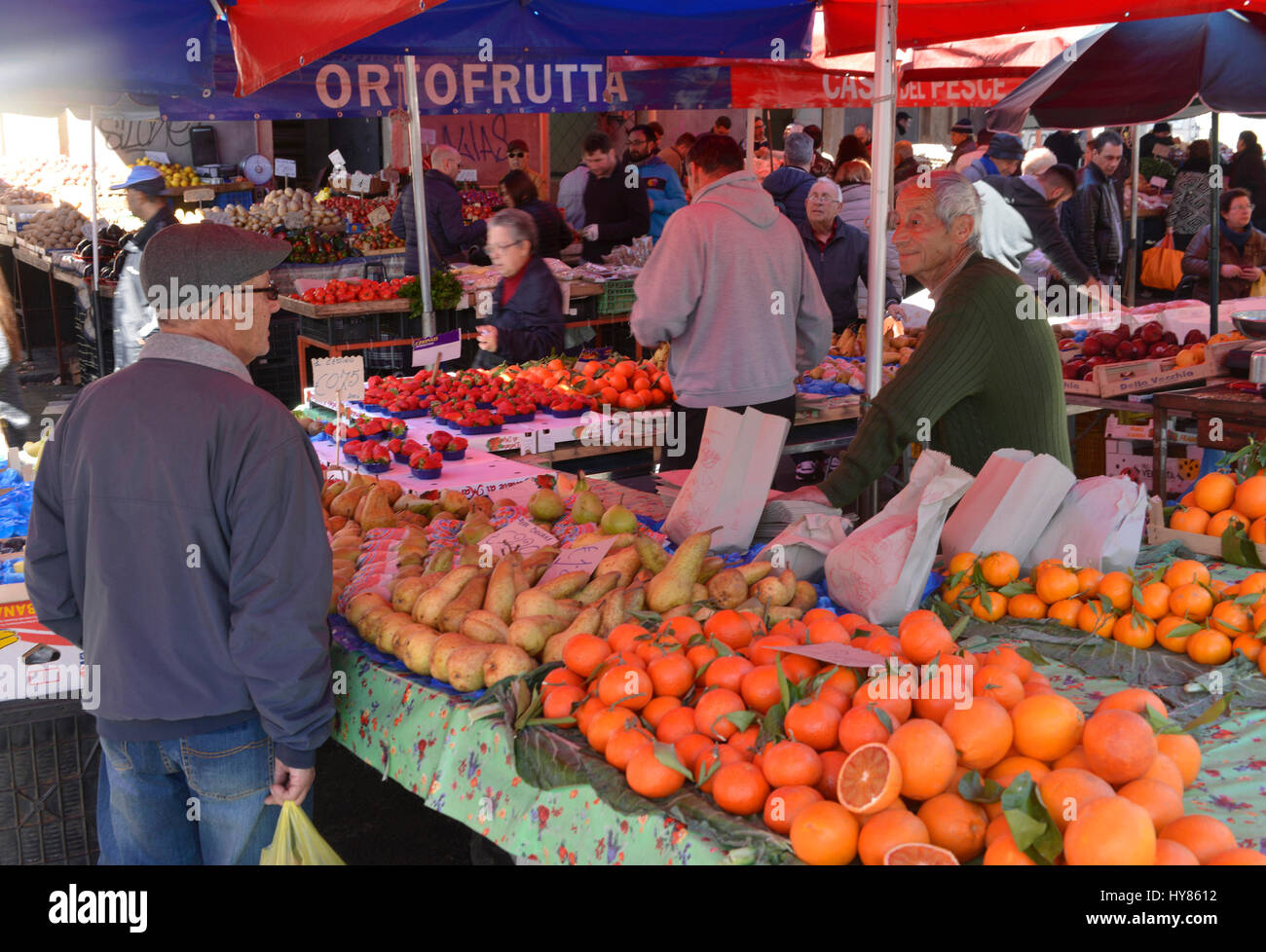 Fruits, weekly market, Piazza Carlo Alberto di Savoia, Catania, Sicily, Italy, Fruechte, Wochenmarkt, Sizilien, Italien Stock Photo