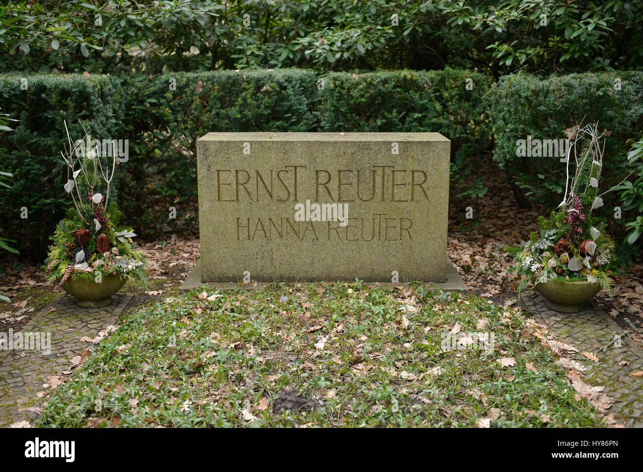 Tomb, seriousness and Hanna Reuter, forest cemetery, Potsdam avenue, Zehlendof, Berlin, Germany, Grabmal, Ernst und Hanna Reuter, Waldfriedhof, Potsda Stock Photo