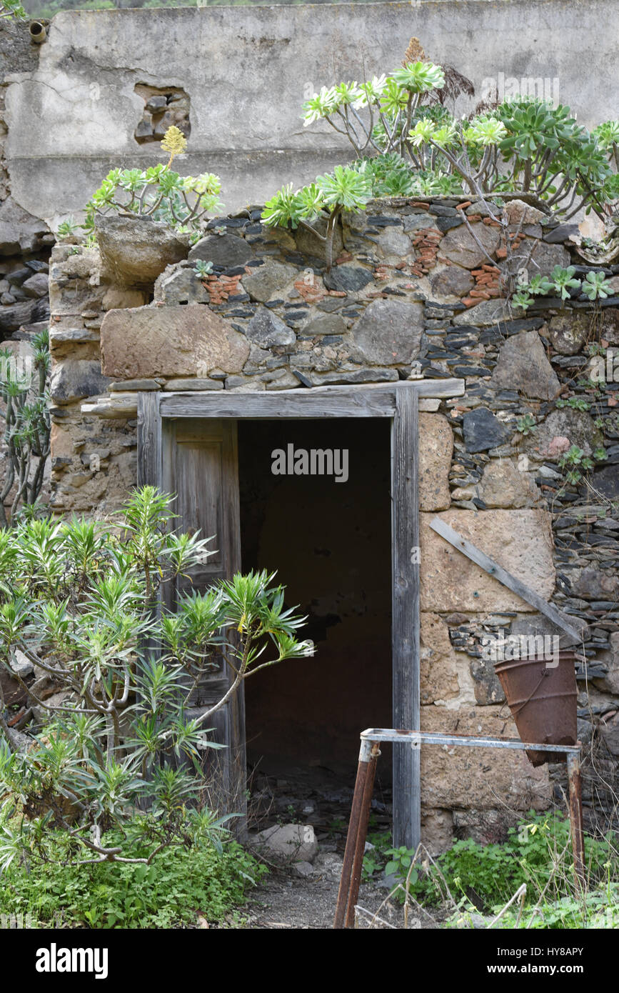 Old abandoned stone house ruins in the mountains Stock Photo - Alamy