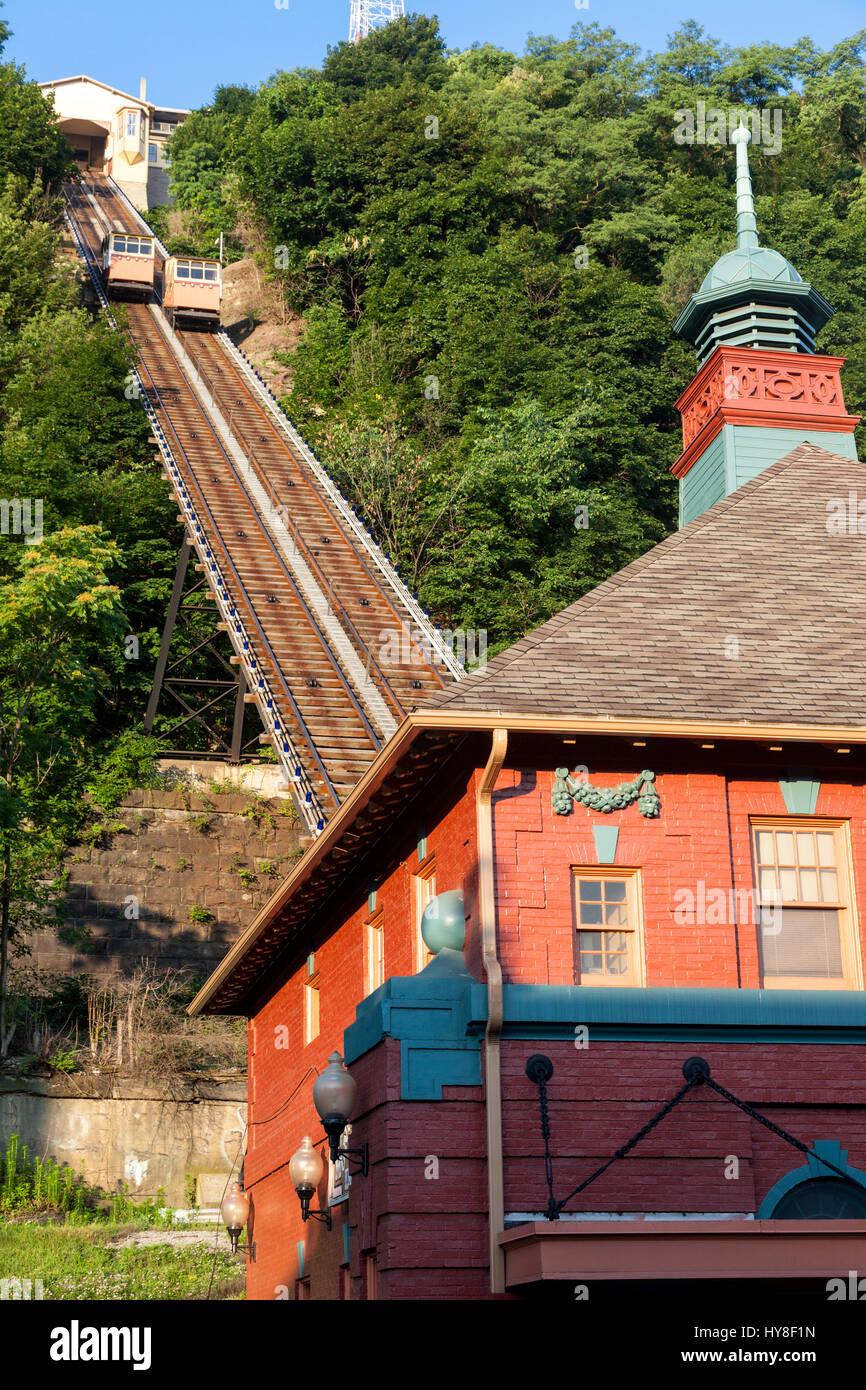 Pittsburgh, Pennsylvania. Monongahela Incline Funicular, Built 1870
