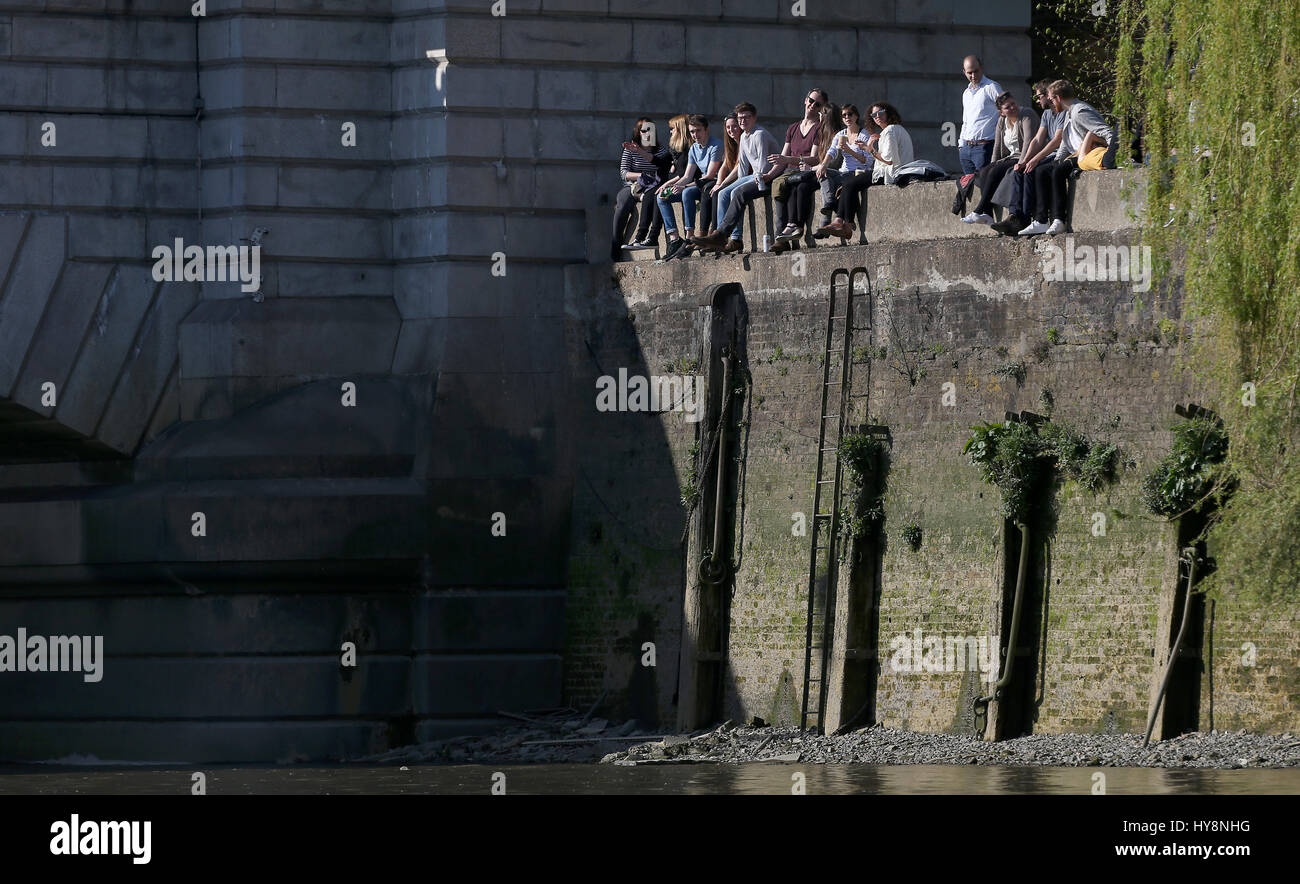 Spectators waiting for the start of the Women's Boat Race on the River Thames, London. PRESS ASSOCIATION Photo. Picture date: Sunday April 2, 2017. See PA story ROWING Boat Race. Photo credit should read: Steven Paston/PA Wire Stock Photo