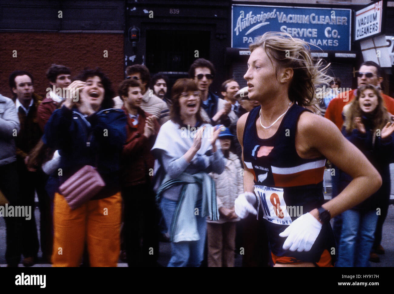 Allison Roe (NZL) winner of the 1981 Boston Marathon Stock Photo Alamy