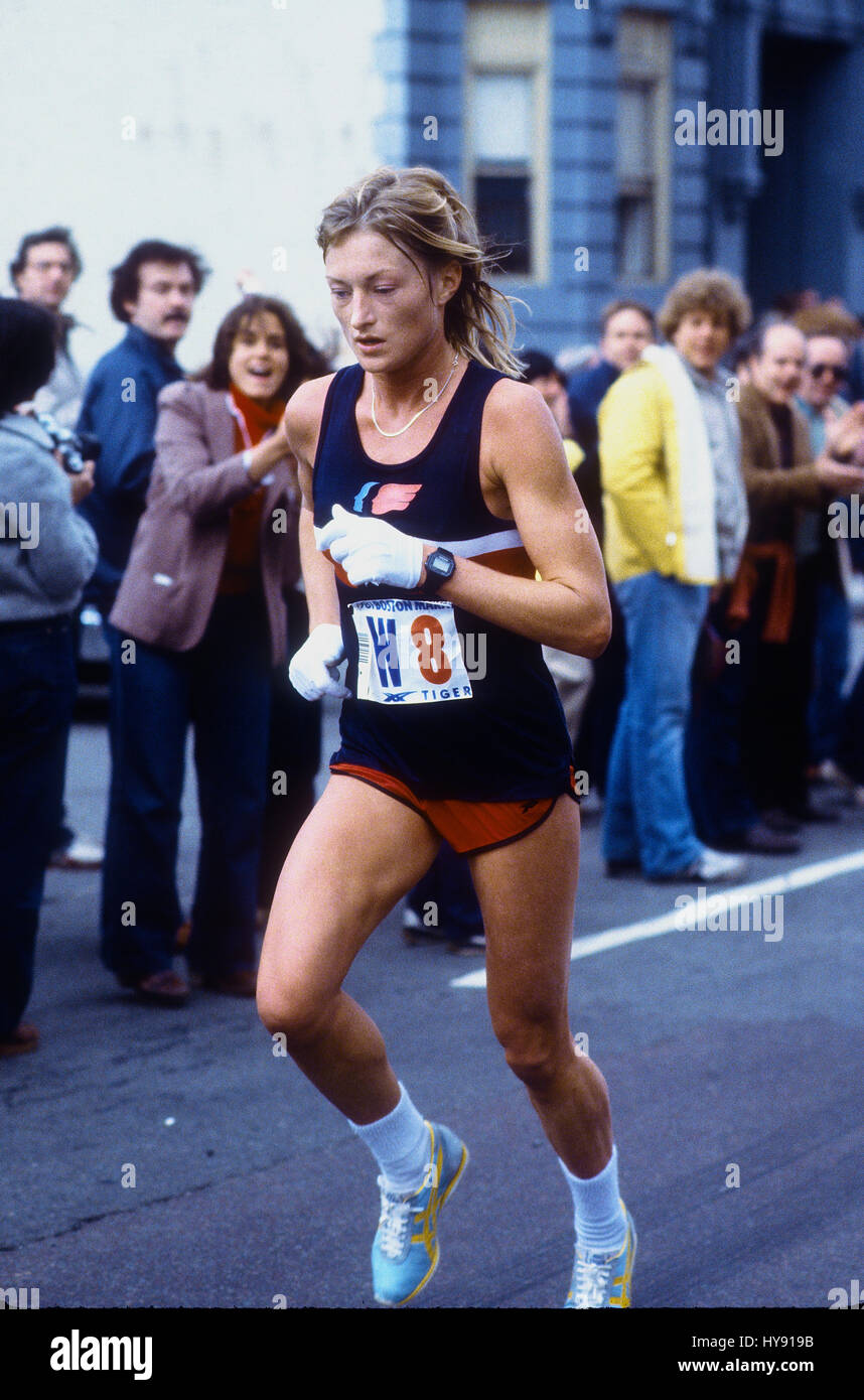 Allison Roe (NZL) winner of the 1981 Boston Marathon Stock Photo Alamy