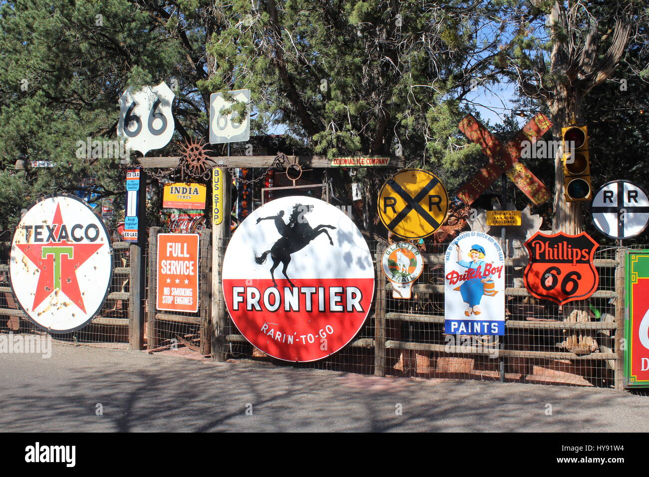 SonSilverWest souvenir shop, Sedona AZ USA Stock Photo Alamy