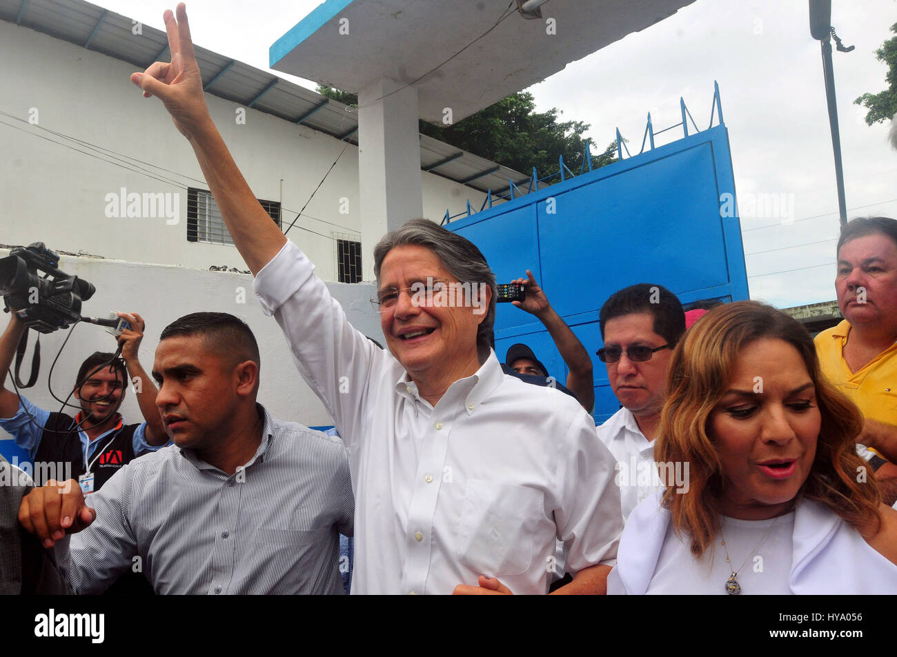 (170402) GUAYAQUIL (ECUADOR), April 2, 2017 (Xinhua) Ecuador's