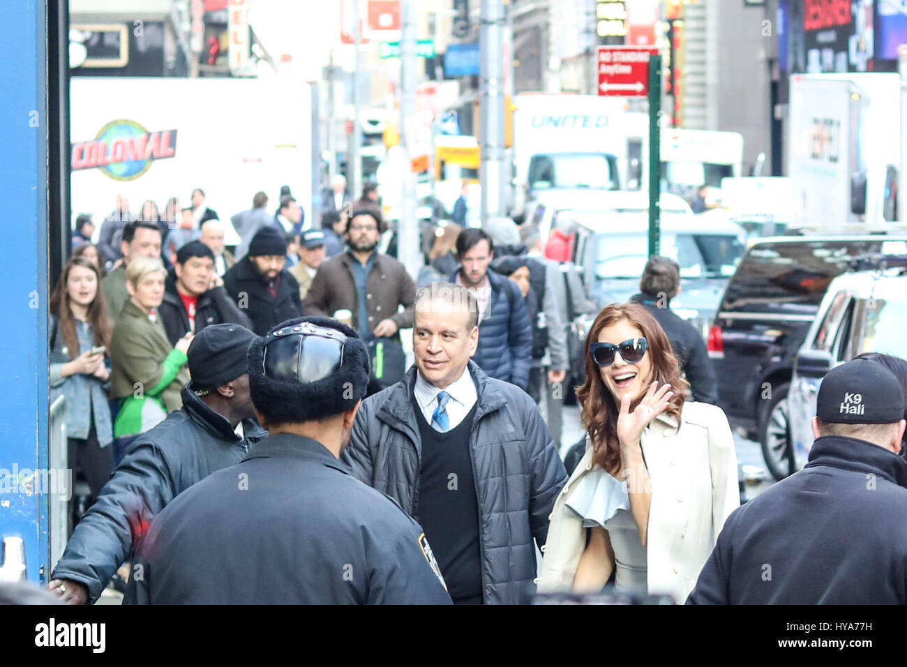 New York, United States. 03rd Apr, 2017. American actress Kate Walsh is seen arriving on a television program in the Times Square area on Manhattan Island in New York City on Monday. (PHOTO: WILLIAM VOLCOV/BRAZIL PHOTO PRESS) Credit: Brazil Photo Press/Alamy Live News Stock Photo