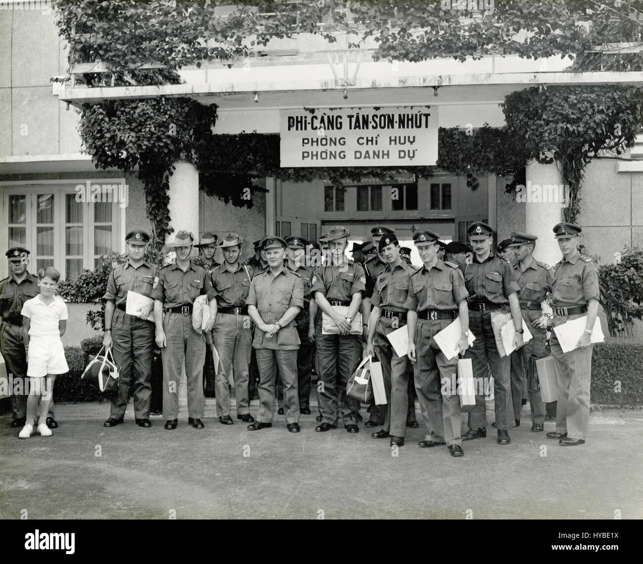 Vietnam soldiers 1960s hi-res stock photography and images - Alamy