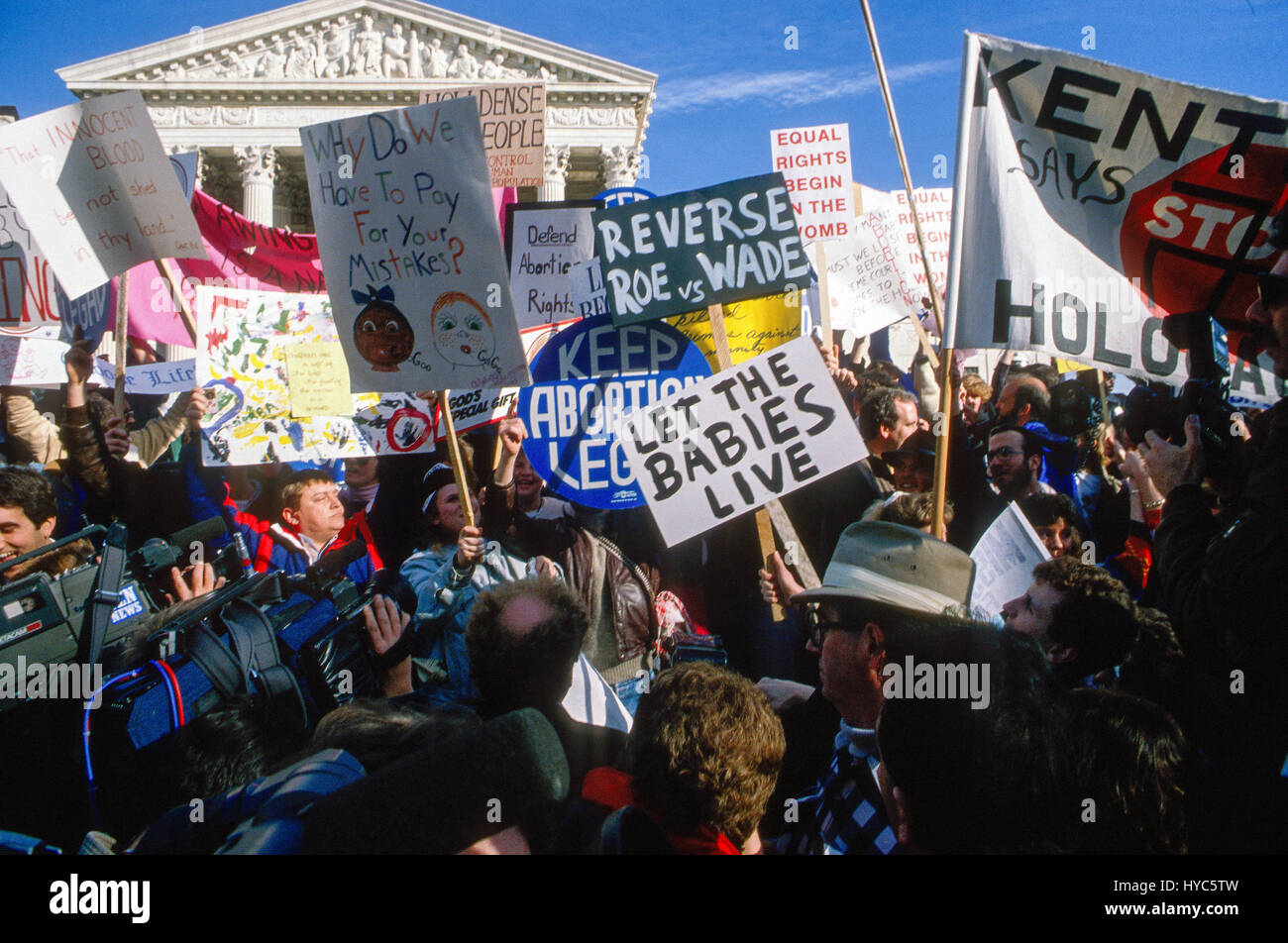 Hundreds of thousands of people participate in the Annual RIght to Life