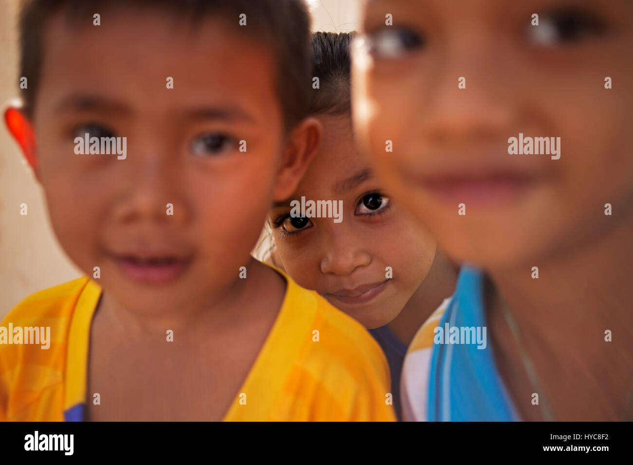 children portrait, phnom penh, cambodia Stock Photo - Alamy