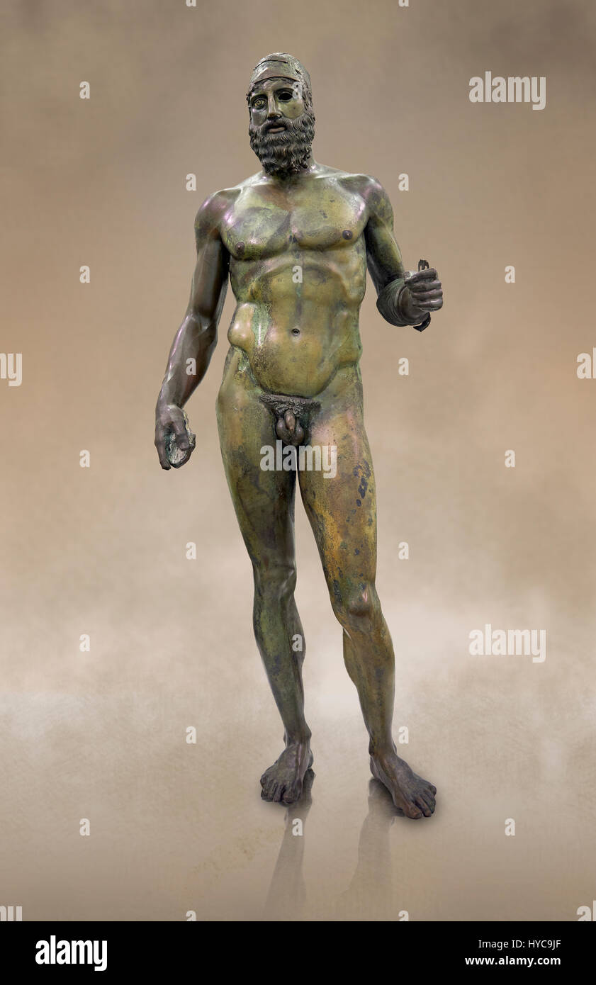 Full length face on view of the Riace bronze Greek statue B cast about 460 - 450 BC. statue B was probably sculpted by Phidias. There is a sense of mo Stock Photo