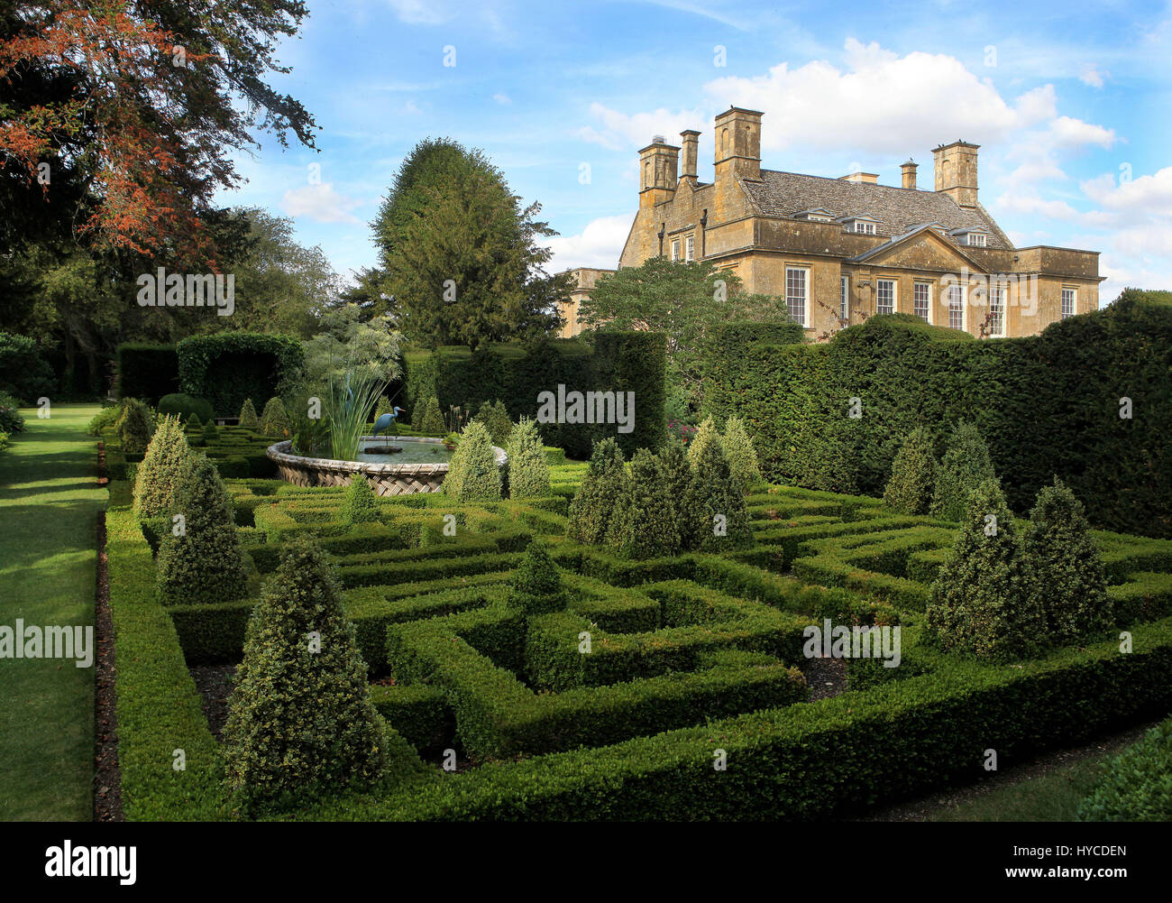 Bourton House Garden,Bourton-0n-the-Hill,Moreton-in-Marsh,Gloucestershire GL56 9AE: topiary garden Stock Photo