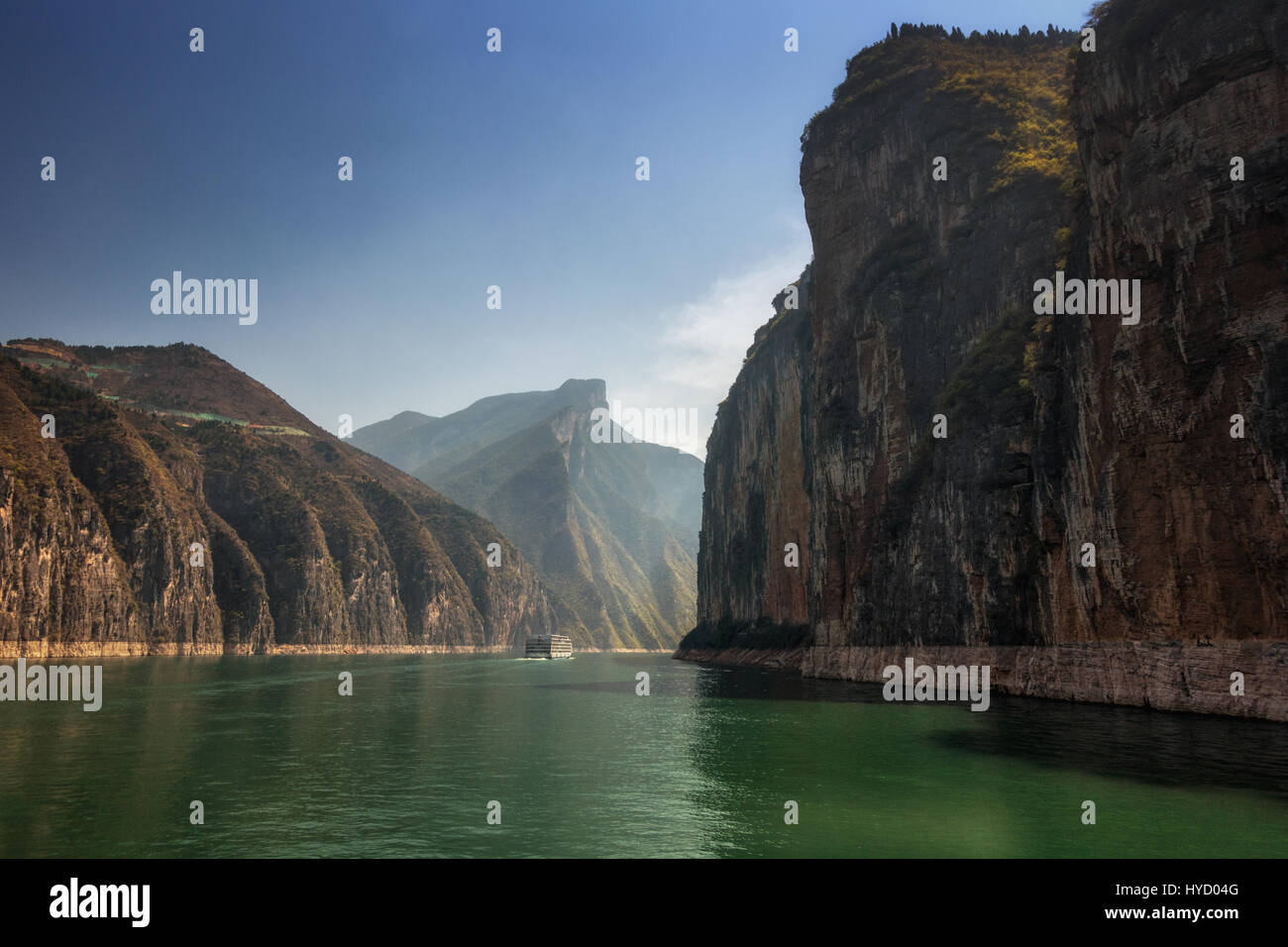 The stunning view of Qutang Gorge on the River Yangtze in beautiful blue sky weather, flooded to higher levels by the Three Gorges Dam project, China Stock Photo