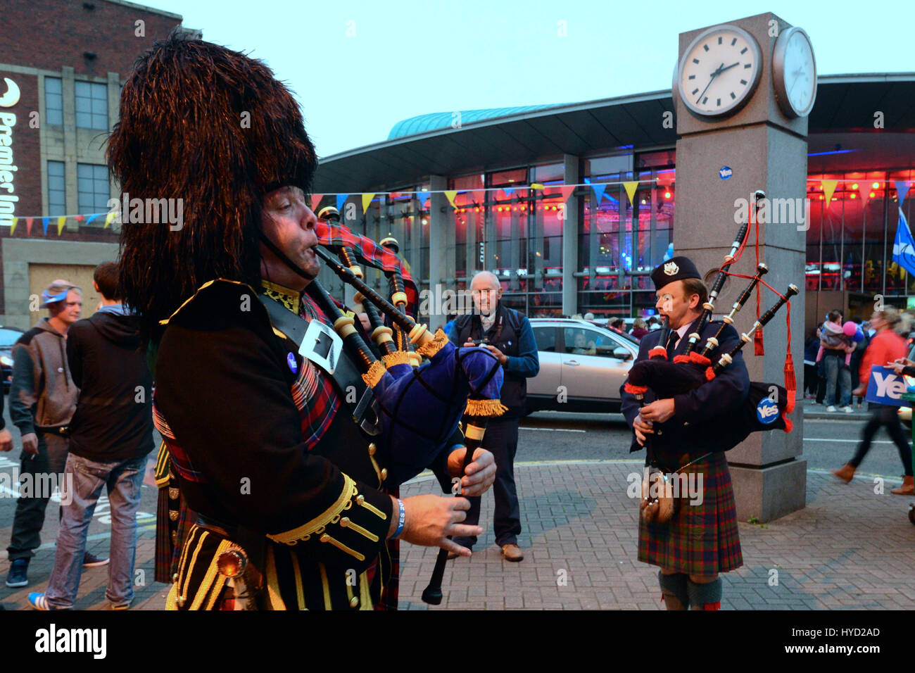 Pipers play outside Perth Concert Hall, venue for a Yes Scotland