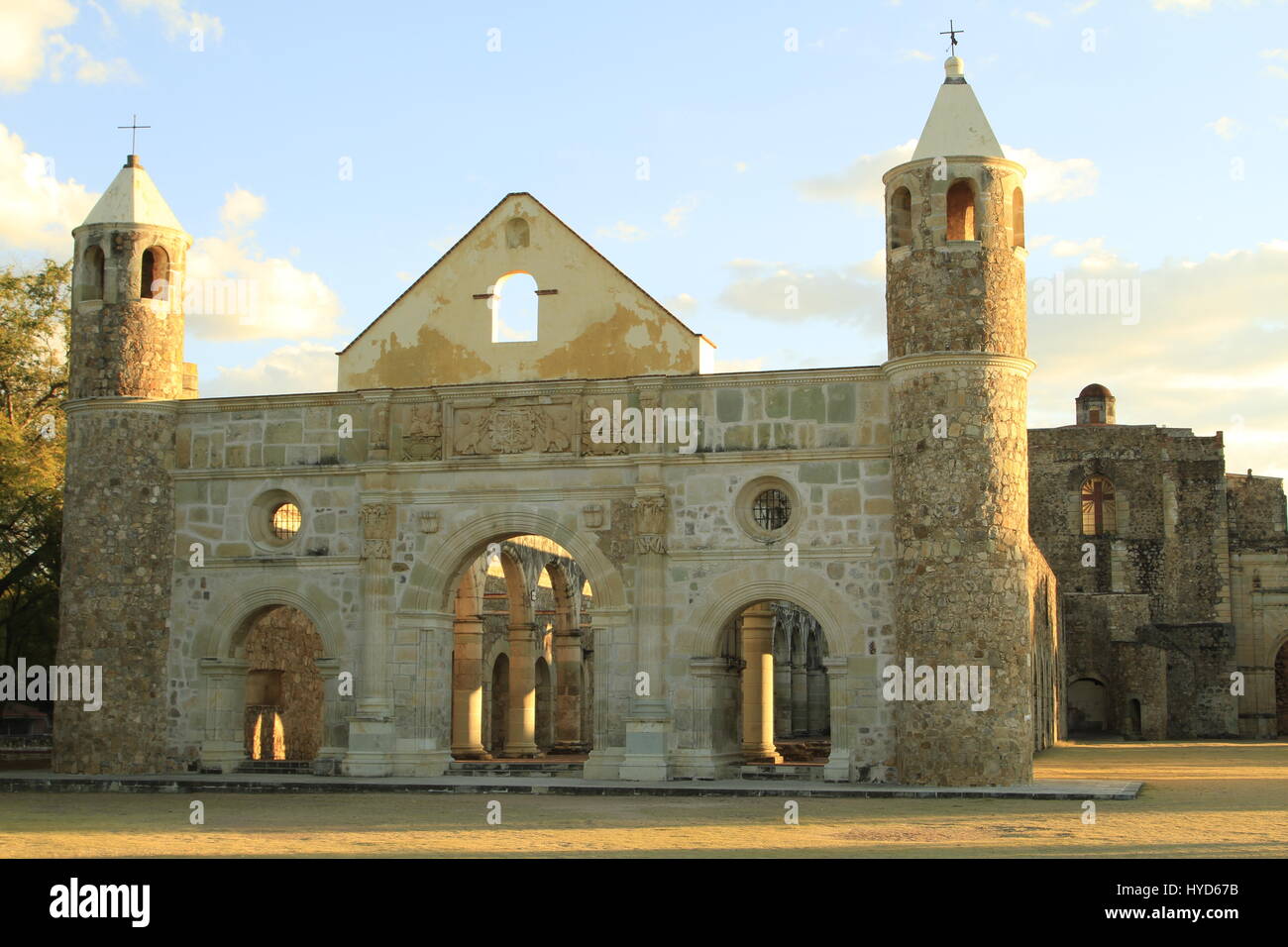 Front view of the Ex-monastery of Santiago Apóstol in afternoon light, Oaxaca, Mexico Stock Photo