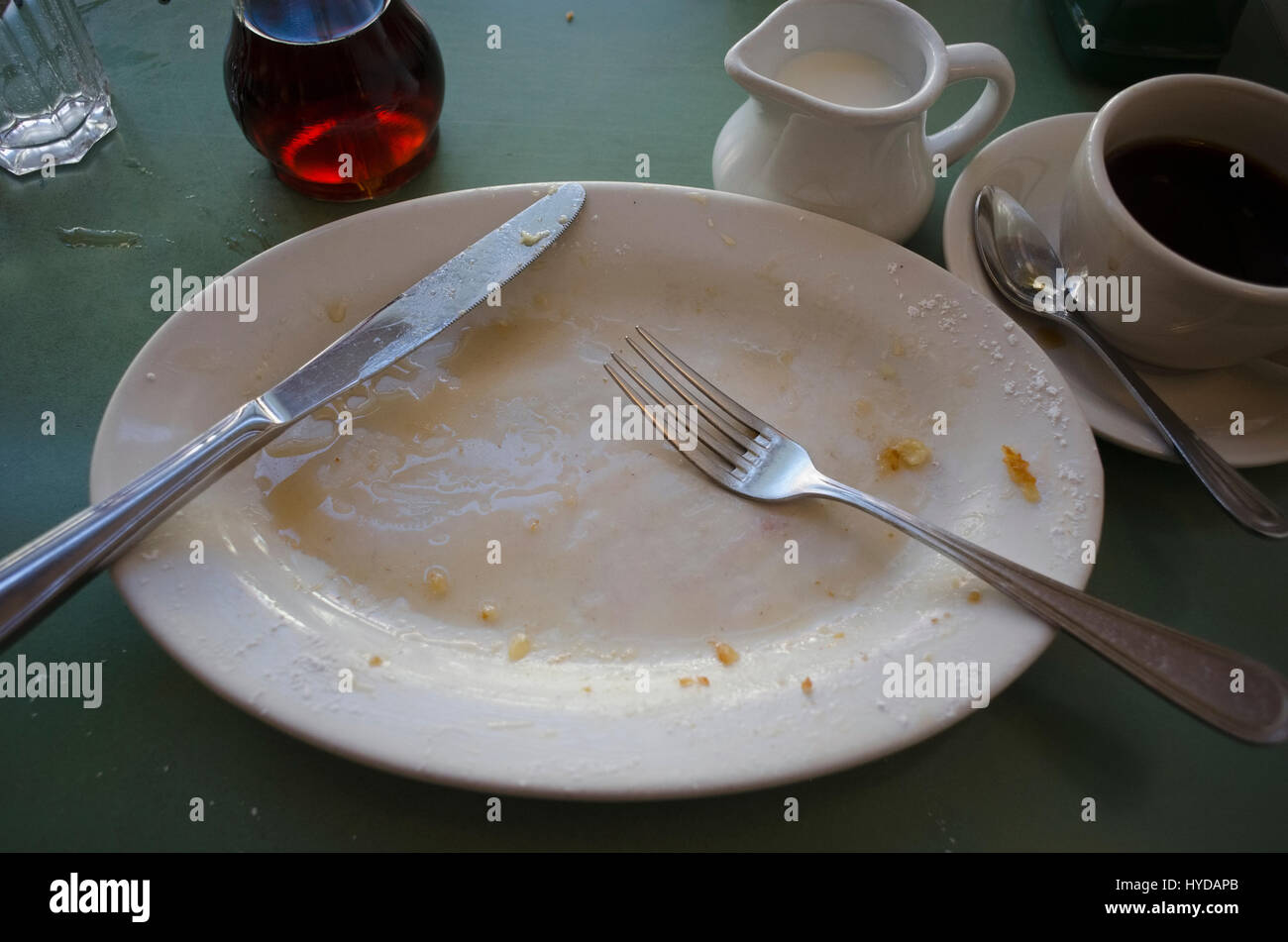Empty plate restaurant table hires stock photography and images Alamy