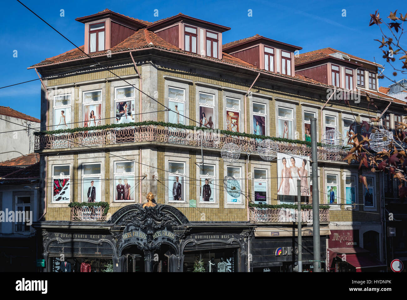 Building with old Reis & Filhos store on Rua de 31 de Janeiro (January 31 Street) in Santo Ildefonso civil parish of Porto city in Portugal Stock Photo