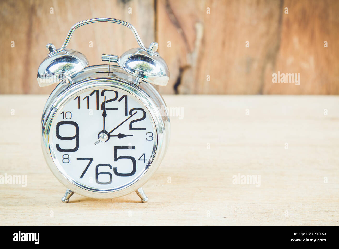 Clock 3 pm hi-res stock photography and images - Alamy