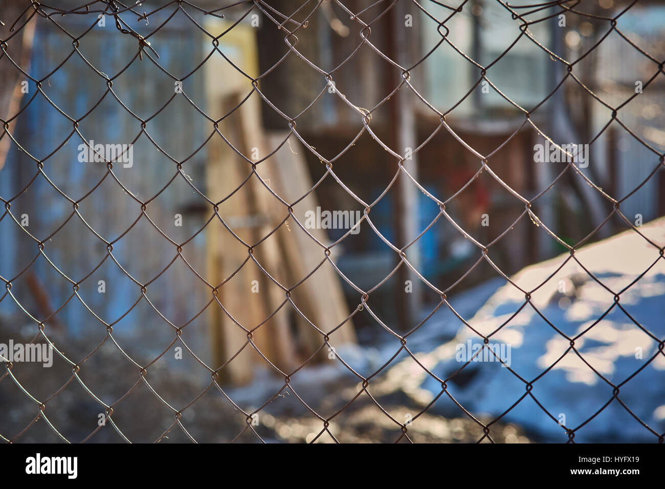 Chain link fence border rusty hi-res stock photography and images - Alamy