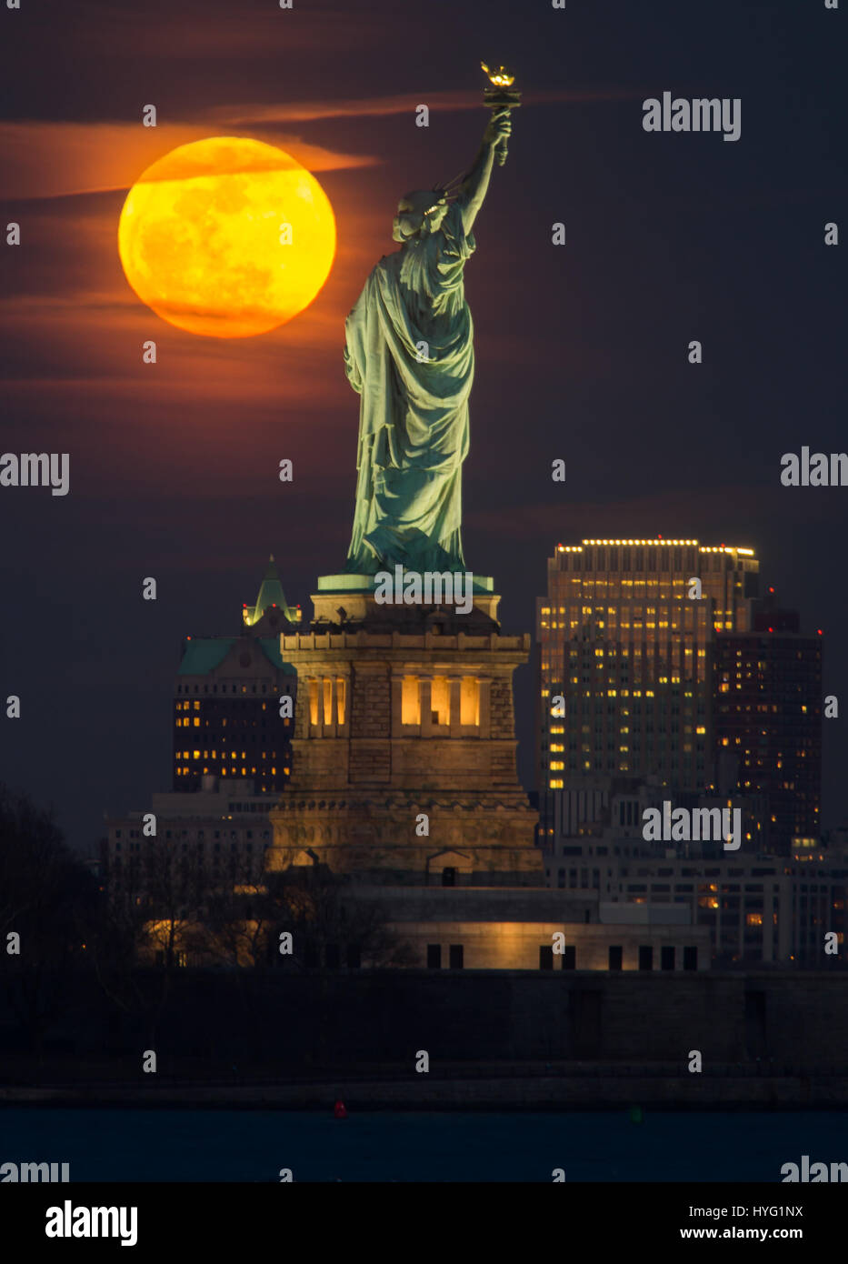 caught between the moon and new york city