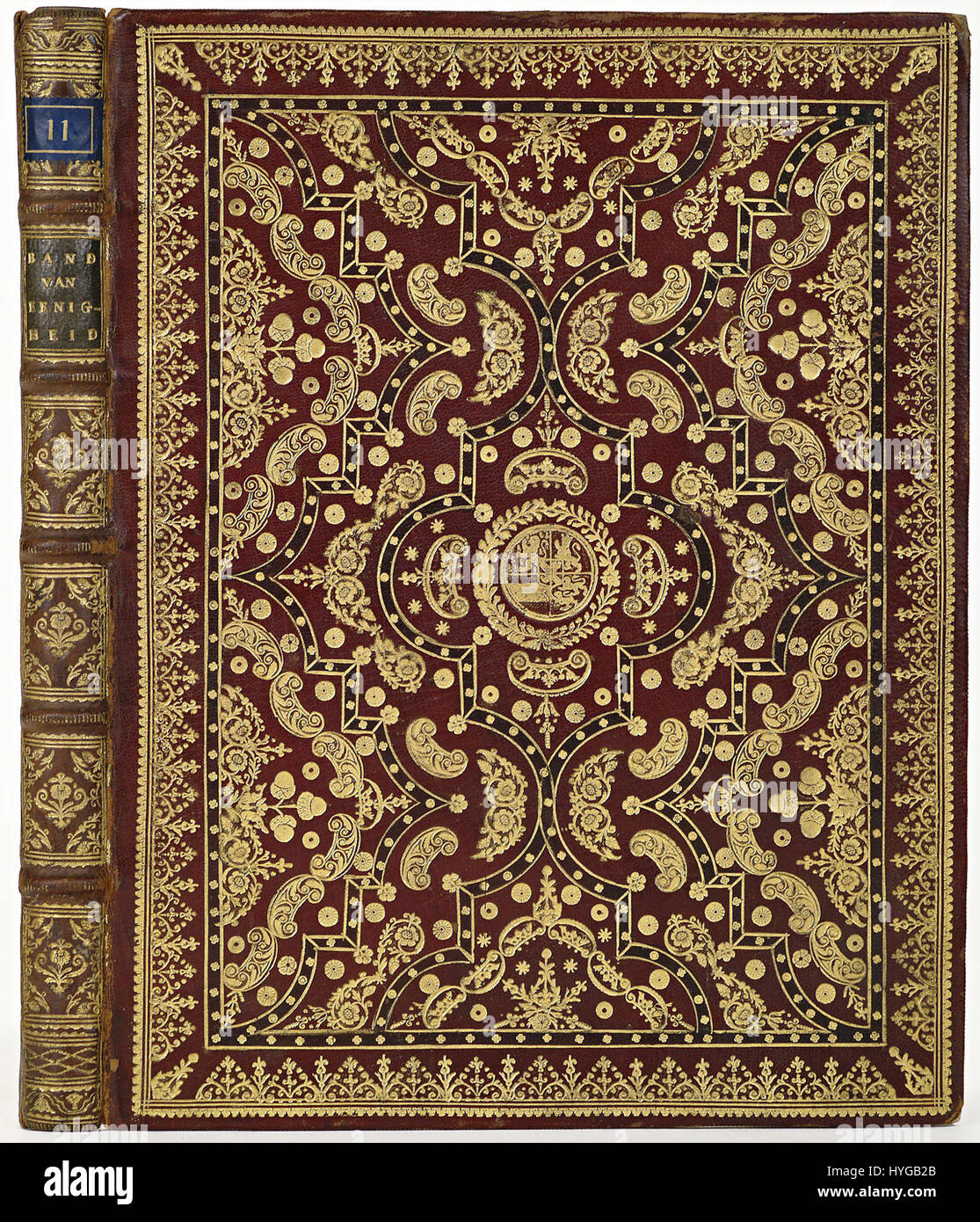 Rood Features This historical object, known as the 'Band van rood marokijn,' features ...