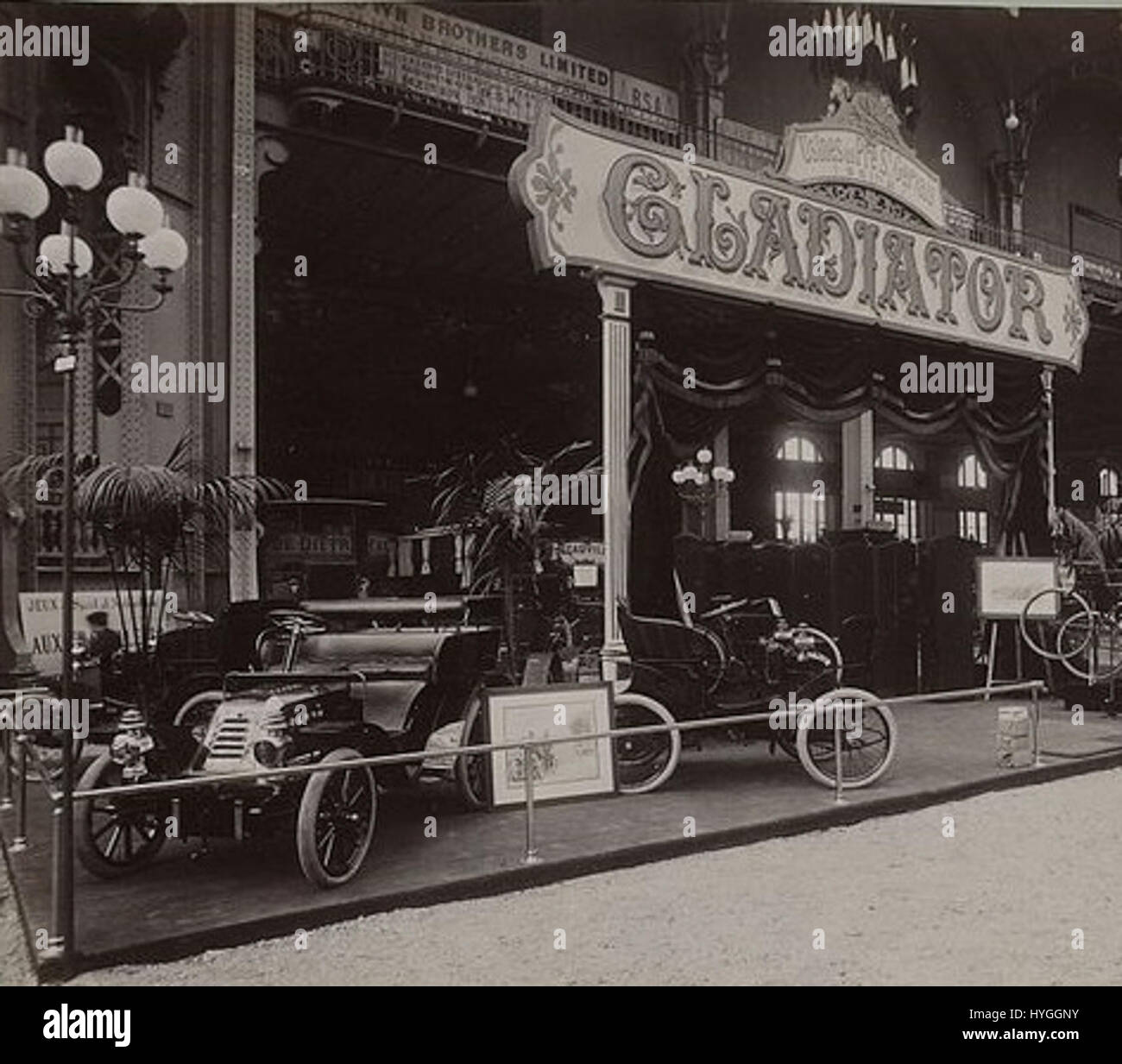 CPA LE PRE SAINT GERVAIS (93) - Le Vieux Regard et la Rue de Bagnolet
