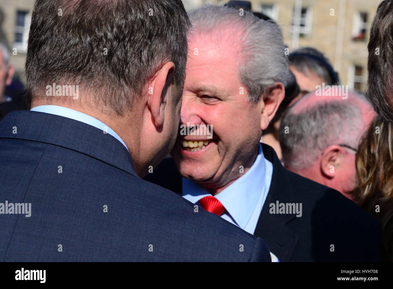 Veteran SNP former MP Jim Sillars says goodbye to Alex Salmond at the end of the Team Yes event in Edinburgh Stock Photo