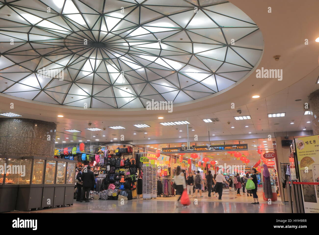 People Visit Taipei Main Railway Station Underground Shopping Mall